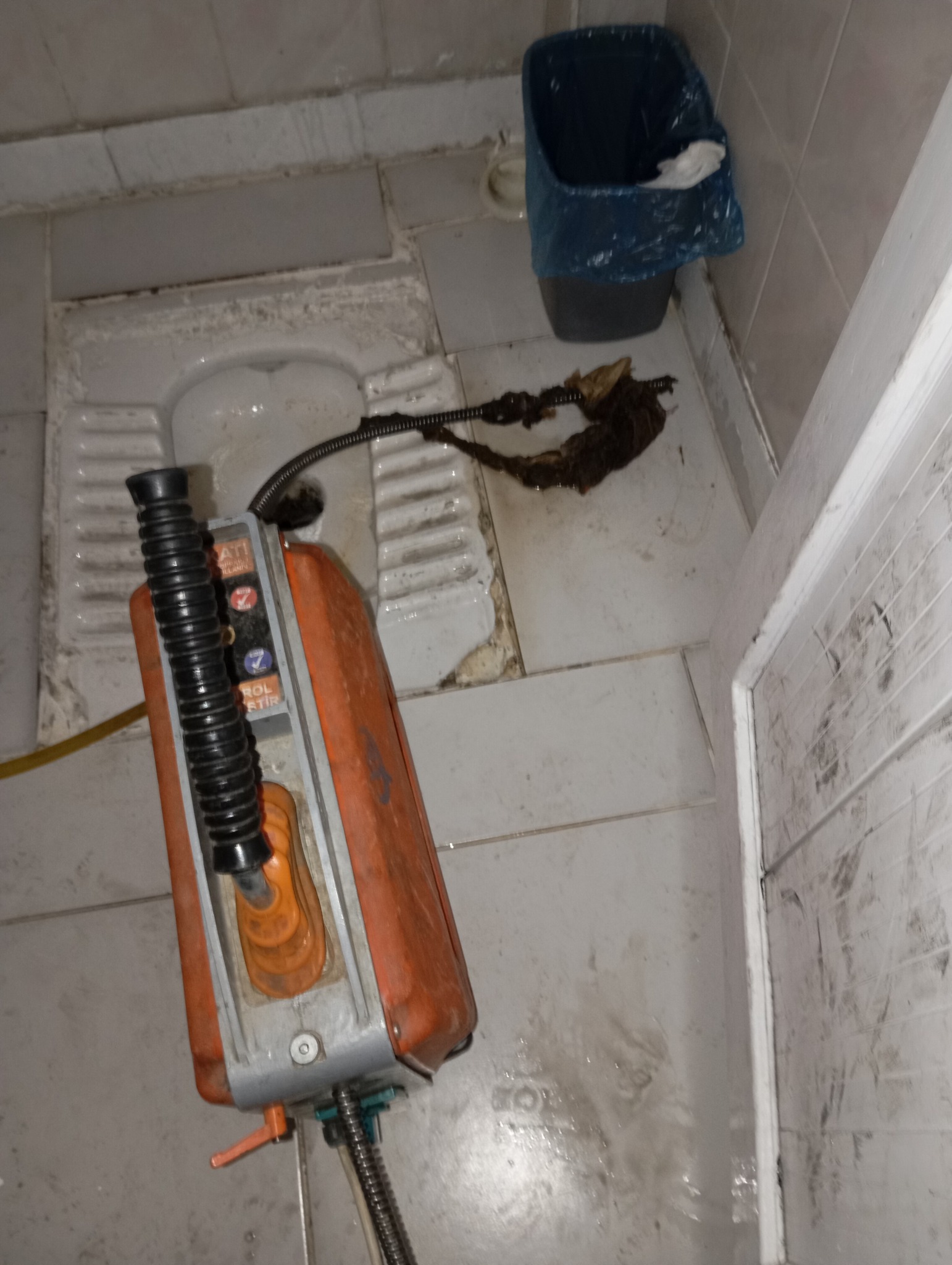 Balkon süzgeç tıkanıklığı ve gider kontrolü Ankara